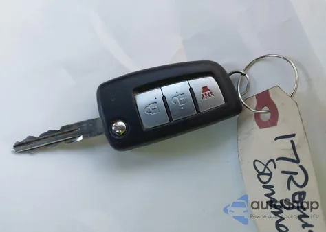 2017 Nissan Rogue S z USA, uszkodzony, nr VIN KNMAT2MV1HP604222